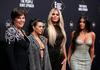 Po 20 sezonah konec serije Kardashianovi, a javnost bolj zanima, kaj si Kim misli o Irini