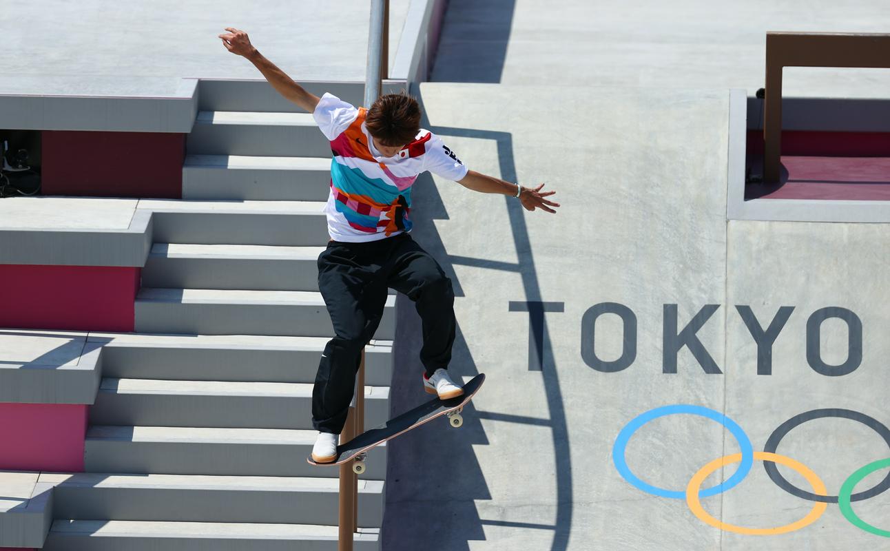 Rolkanje je eden izmed štirih novih olimpijskih športov, ki doživljajo premiero v Tokiu. Juto Horigome pa je v domačem mestu postal prvi olimpijski rolkarski prvak. Foto: Reuters