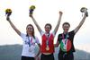 Avstrijka presenetila kolesarsko smetano; zlato za brata in sestro Abe