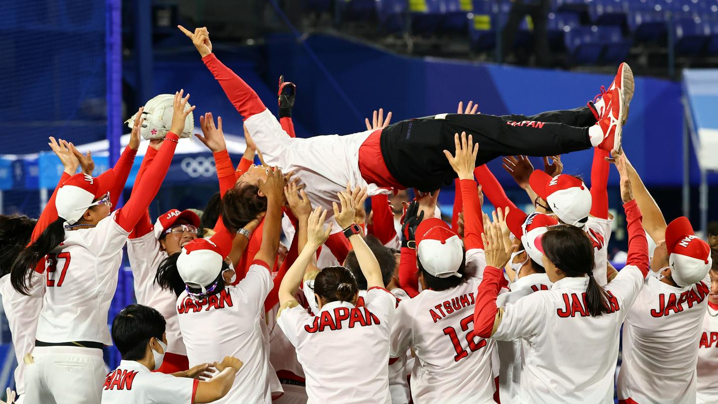 Veselje Japonk po osvojitvi olimpijskega zlata. Foto: Reuters