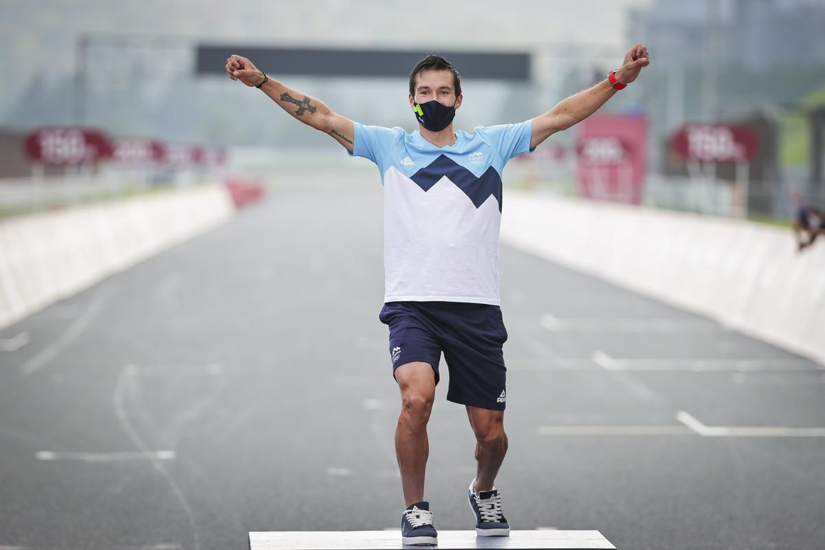 Sloviti telemark Primoža Rogliča ob osvojitvi naslova olimpijskega zmagovalca v vožnji na čas. Foto: STA