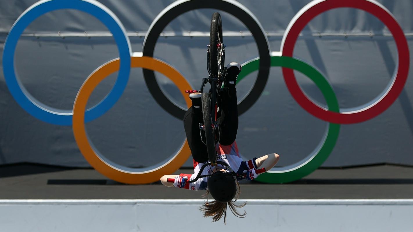 25-letna Britanka Charlotte Worthington je padla med prvo finalno vožnjo, v drugi pa prikazala najboljšo vožnjo med vsemi. Foto: Reuters