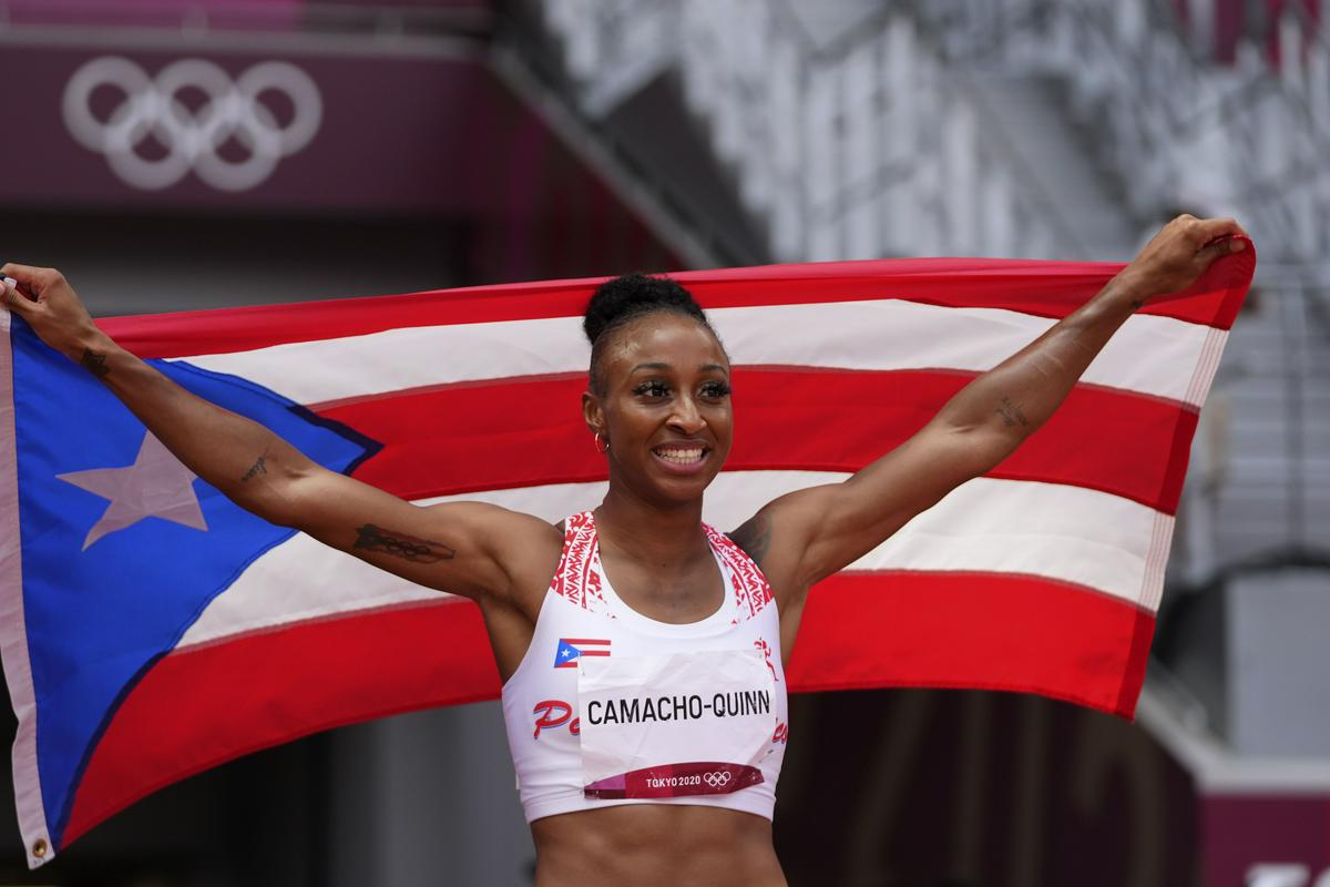 Portoričanka Jasmine Camacho-Quinn je že v polfinalu postavila olimpijski rekord 12,26. V finalu je kar za 15 stotink ugnala svetovno rekoderko Kandro Harrison. Foto: AP
