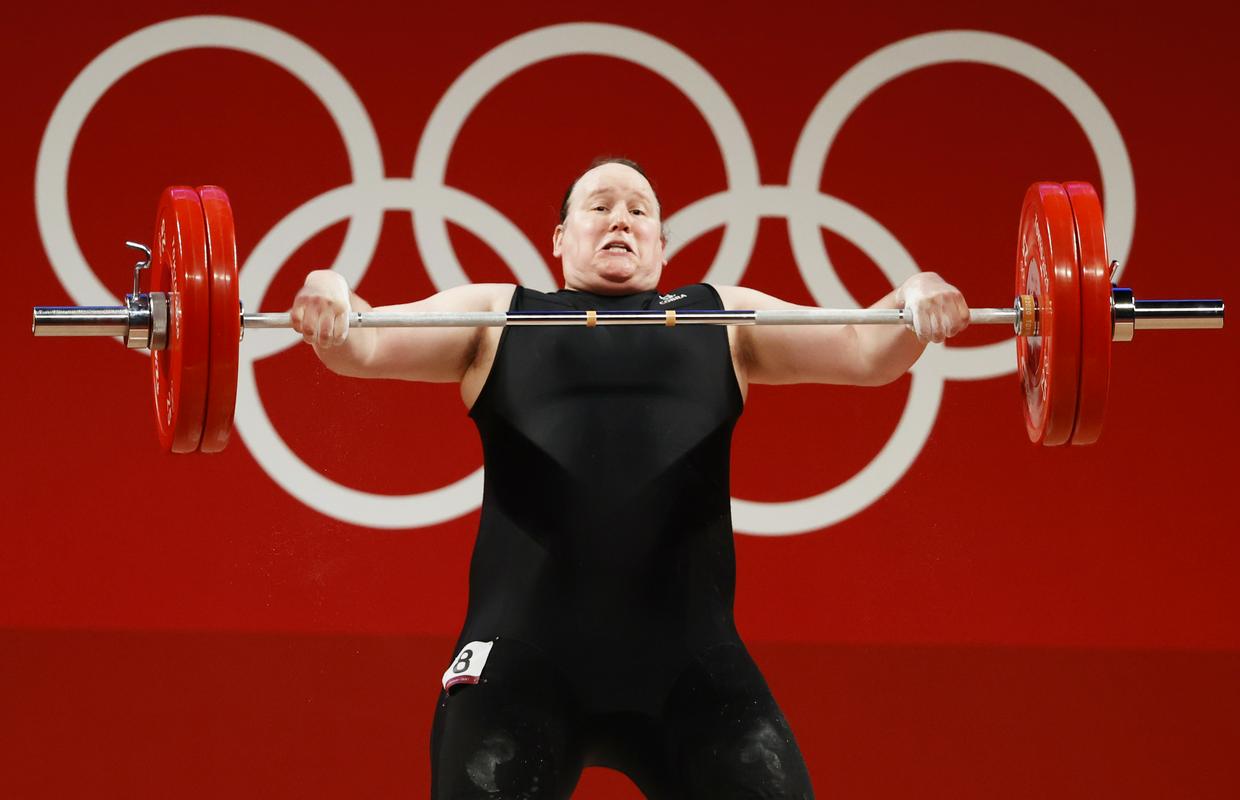 Laurel Hubbard se je olimpijski nastop ponesrečil. Foto: Reuters