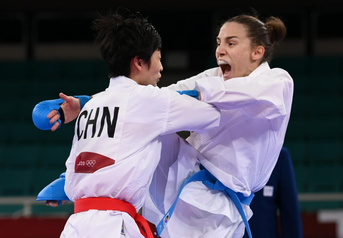 Jovana Preković je po sodniški odločitvi v finalu premagala Šjaojan Jin. Foto: Reuters