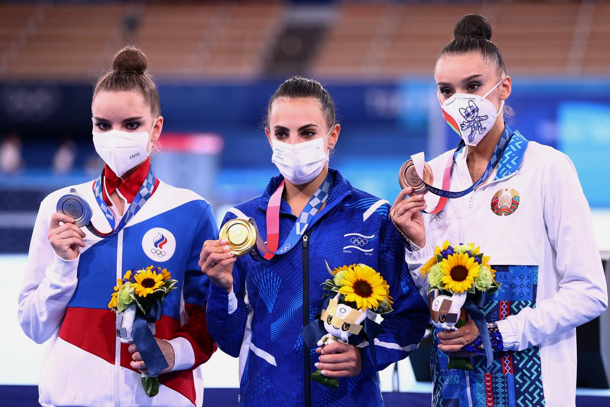 Linoy Ashram se je povzpela na prestol olimpijske in svetovne ritmične gimnastike. Foto: Reuters