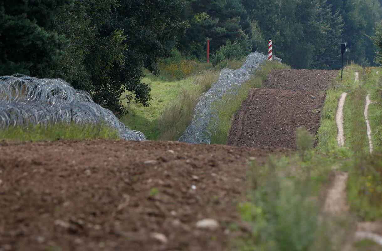 Rezilna žica na poljsko-beloruski meji. Foto: Reuters