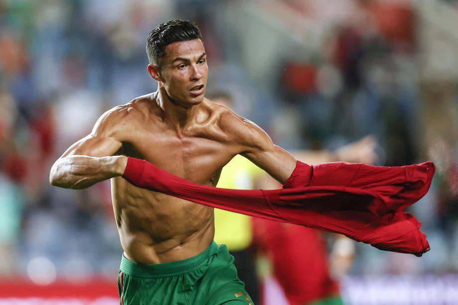 Cristiano Ronaldo je 111 golov za reprezentanco zabil na 180 tekmah. Foto: Reuters
