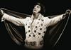 Slovita obleka Elvisa Presleyja iztržila več kot milijon dolarjev