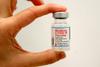 Svetovalni odbor FDA priporočil polovični poživitveni odmerek cepiva Moderne