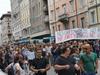 V Trstu množični protesti proti pogoju PC. Javid necepljeno osebje v DSO-jih pozval k odpovedi.