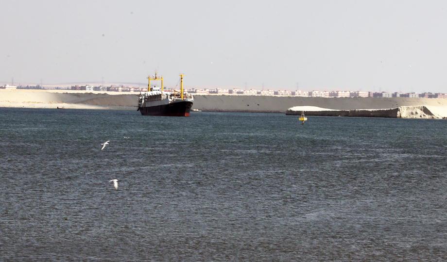 Reševanje krize, ki je nastopila ob egiptovski nacionalizaciji Sueškega prekopa, ki je izpodbila posebne pravice zahodnih sil pri nadzoru nad njim, je Dagu Hammarskjöldu prineslo ugled, zaradi katerega je nastala fraza prepustite zadevo Dagu. Foto: EPA
