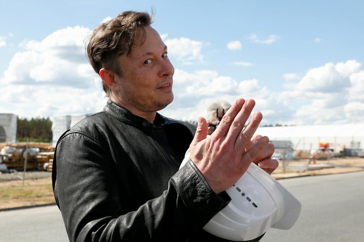 Elon Musk za 100 odstotokov Twitterja ponuja dobrih 41 milijard dolarjev. Foto: Reuters