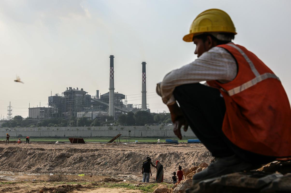 Indija opozarja, da je pomembno, koliko ogljika bodo države še izpustile v ozračje do ogljične nevtralnosti. Foto: EPA