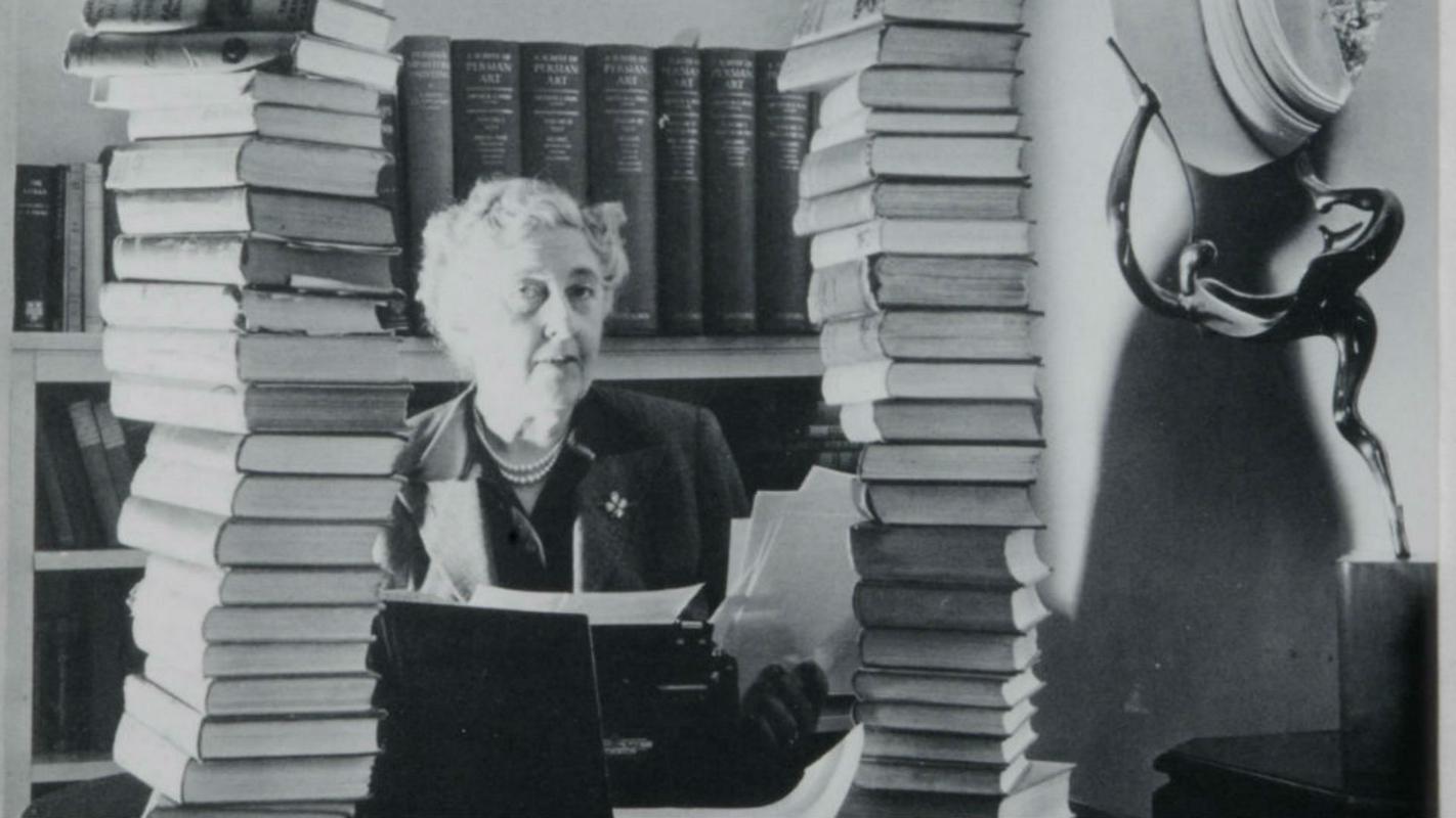 Agatha Christie (1890–1976) je napisala 66 detektivskih romanov in 14 zbirk kratkih zgodb, največkrat sta v njih nastopala njena najslavnejša lika Hercule Poirot in Jane Marple. Foto: Wikipedia