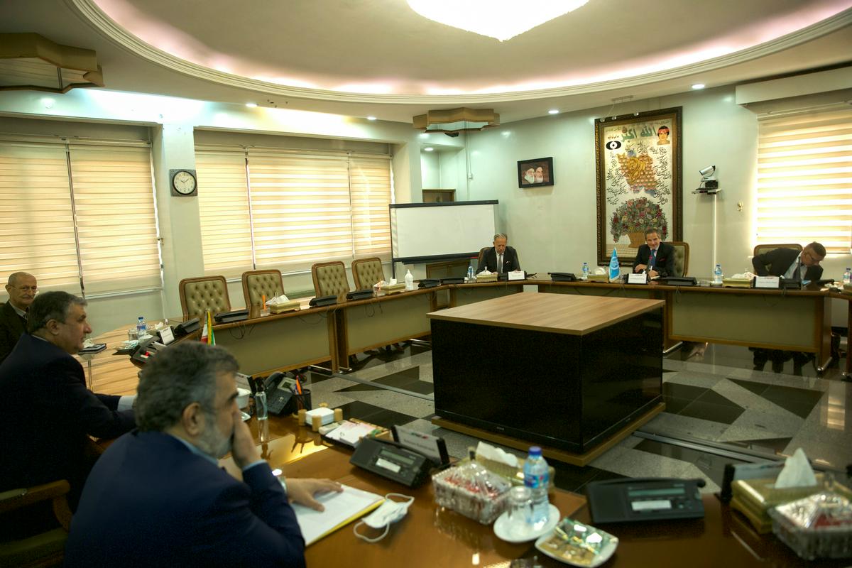 Srečanje delegacij IAEA-ja in Irana. Foto: Reuters