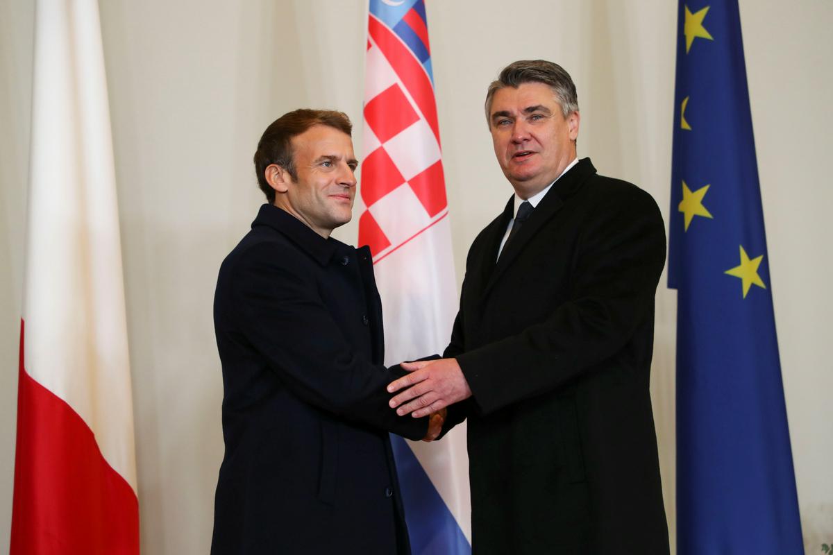 Macrona je v Zagrebu sprejel celoten politični vrh. Foto: Reuters