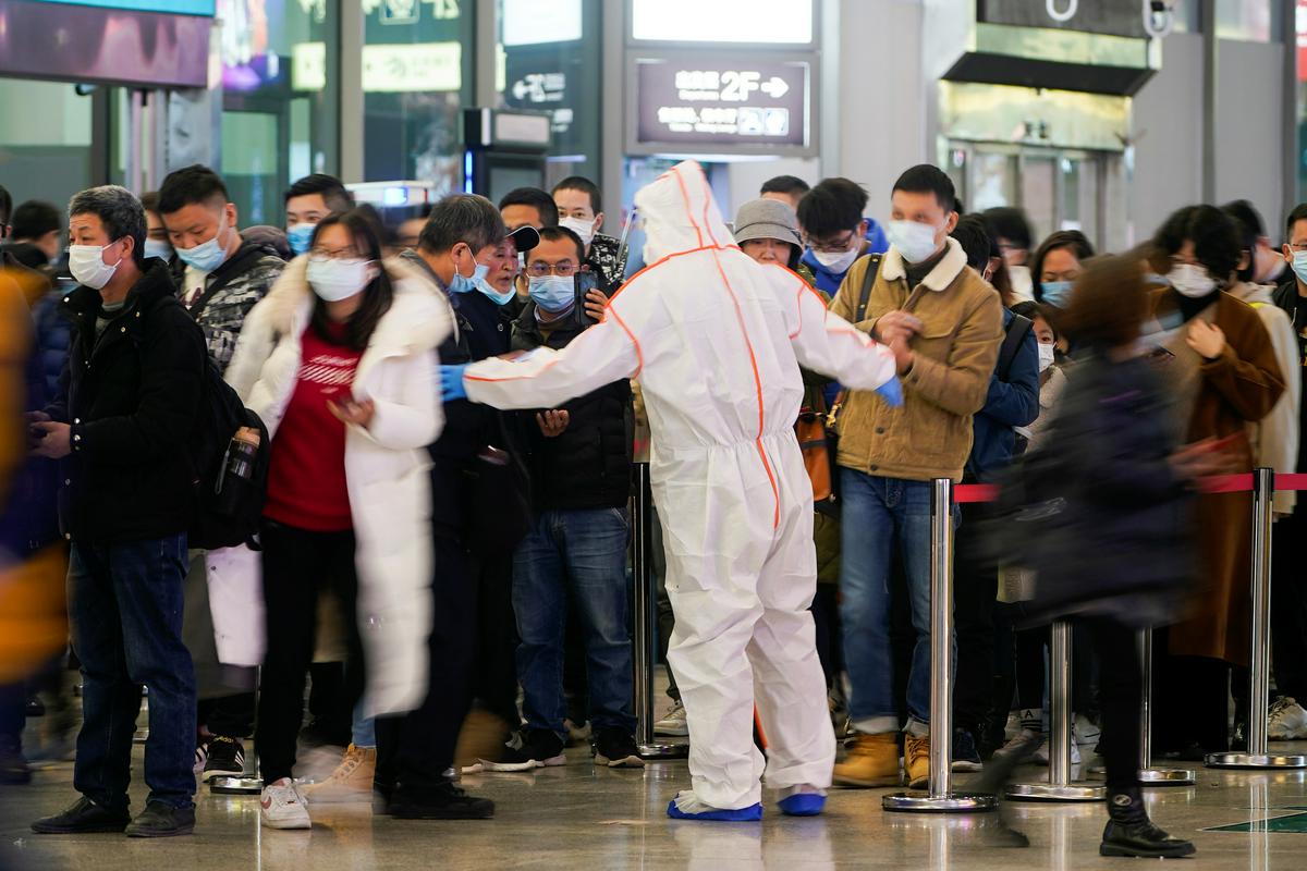 Na Kitajskem skušajo virus popolnoma pregnati iz države. Foto: Reuters