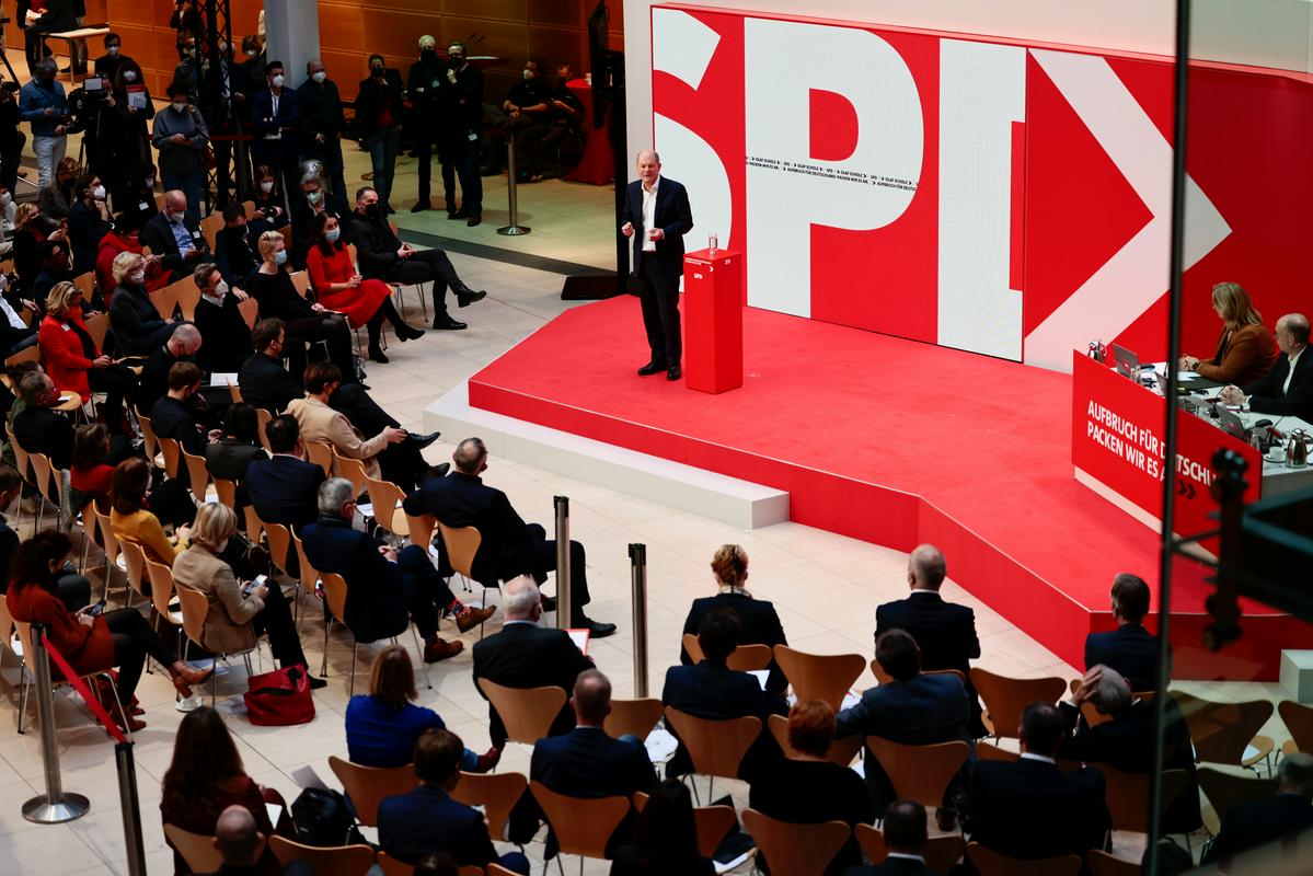 Delegati SPD-ja so pogodbo skoraj 100-odstotno potrdili. Foto: Reuters