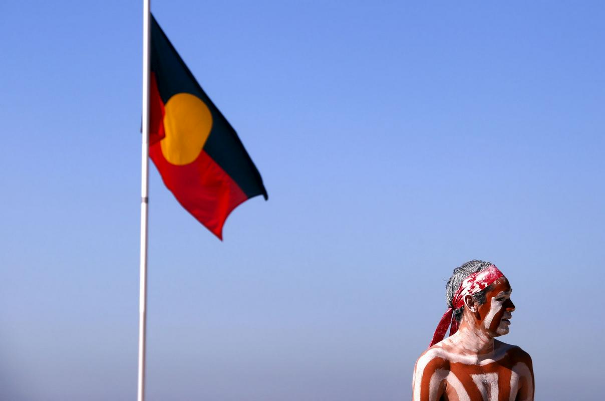 Aboriginska zastava je črno-rdeče-rumena. Foto: AP