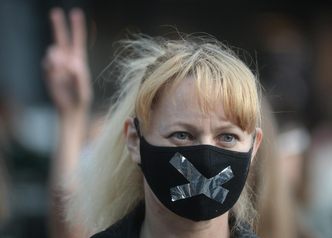 Prizor s protesta proti aretaciji aktivistke Marije Kolesnikove v Belorusiji. Foto: EPA