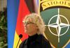 Nemška obrambna ministrica v Litvi: Rusija ne more diktirati Natu