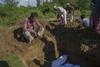 V Mjanmaru odkrili množična grobišča – vojaki vaščane mučili in pobili