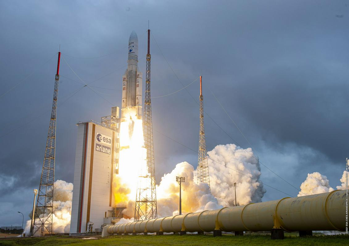 Ariane 5, ali – kot ji rečejo neformalno – ferrari med raketami, nese Webba v nebo. Foto: ArianeSpace