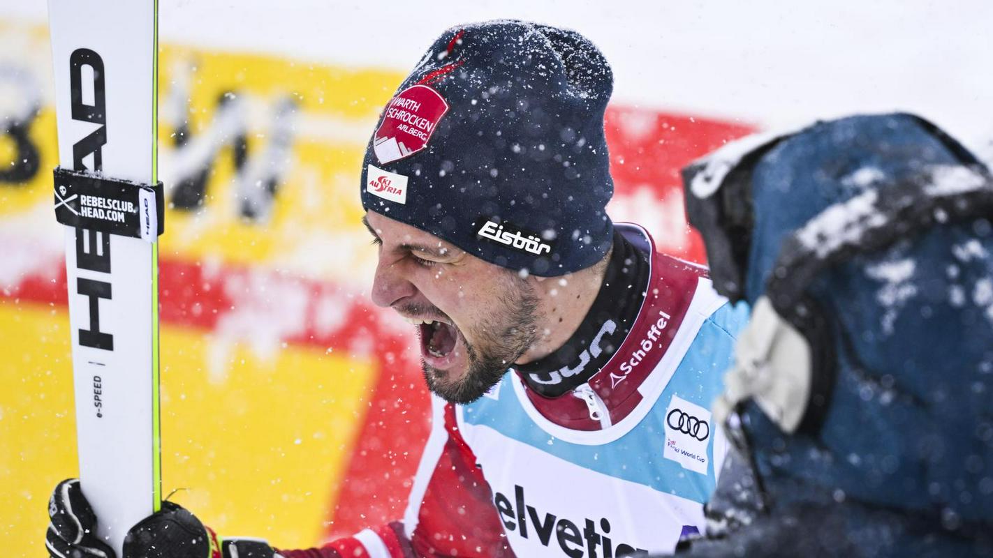 Krik veselja po koncu tekme v Adelbodnu. Johannes Strolz je z 29 leti postal najstarejši avstrijski smučar s krstno slalomsko zmago v svetovnem pokalu. Foto: EPA