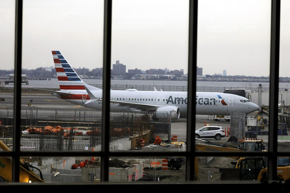 Ameriški letalski prevozniki zahtevajo omejitev delovanja omrežja 5G v bližini letališč. Foto: EPA