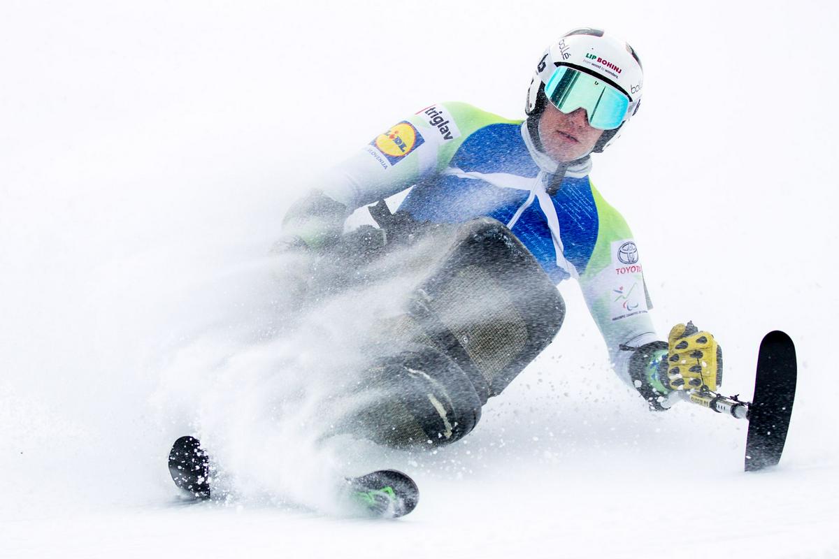 Jernej Slivnik, ki tekmuje na Elanovih smučeh, je v Pekingu osvojil 13. mesto v veleslalomu, na slalomski tekmi pa je odstopil. Foto: Sportida