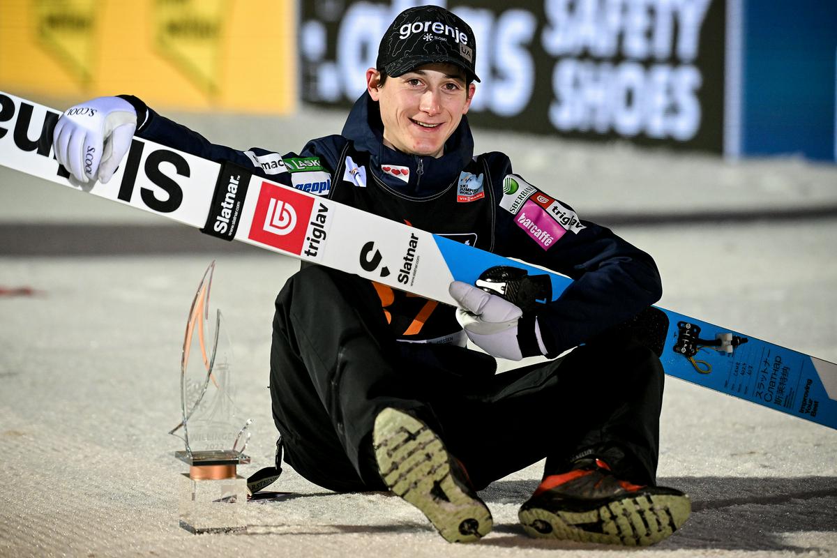 V Willingenu je lani tik pred olimpijskimi igrami zaostal le za Mariusom Lindvikom in Karlom Geigerjem. Foto: EPA