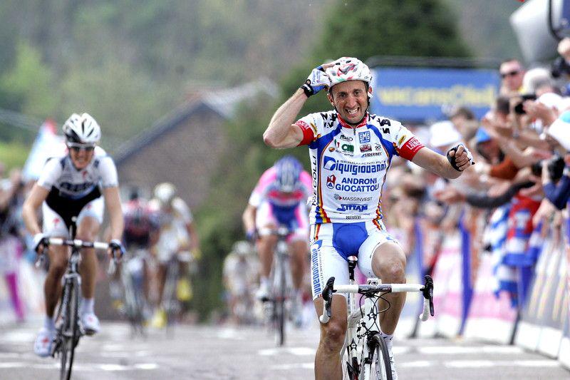 Davide Rebellin in Mur de Huy je bila trikratna zmagovalna kombinacija na slovitem strmem, a kratkem klancu, kjer zmagujejo najposkočnejši kolesarji. Foto: EPA