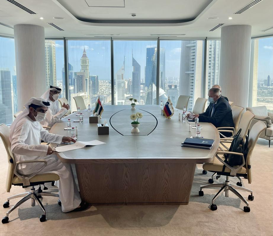 Minister Zdravko Počivalšek se je ob robu Expa 2020 srečal tudi z gospodarsko delegacijo Združenih arabskih emiratov. Foto: Twitter Zdravko Počivalšek