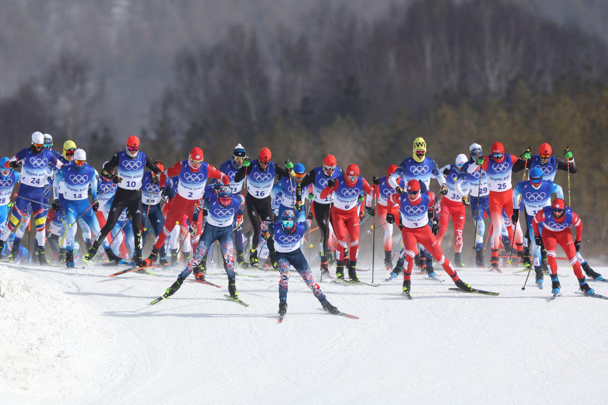 Tekači so namesto 50 pretekli 28,4 kilometra, torej manj kot na skiatlonu (30). Foto: Reuters