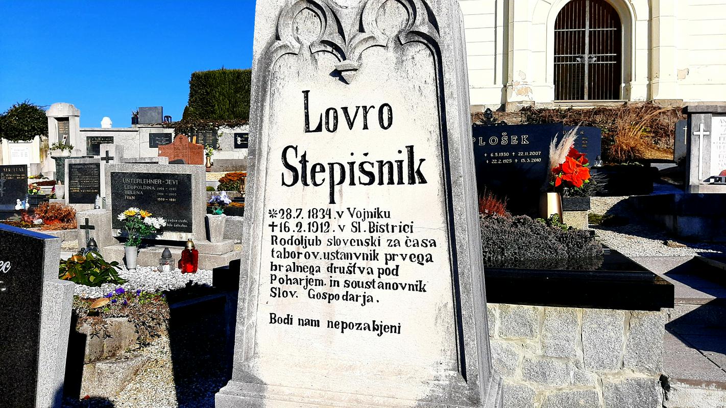 Foto: Radio Maribor/Stane Kocutar: Nagrobnik Lovra Stepišnika na pokopališču v Slovenski Bistrici