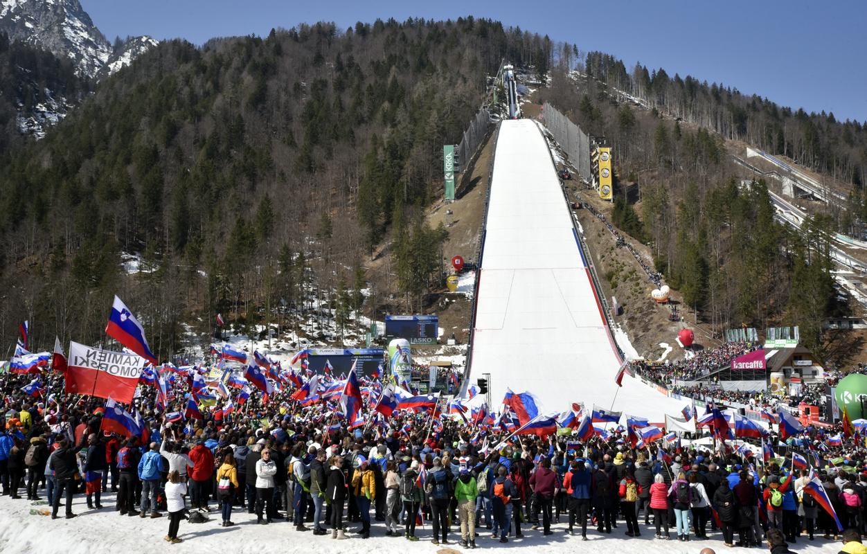 Čez pet mesecev bo Planica gostila enega največjih športnih dogodkov v zgodovini Slovenije. Foto: BoBo