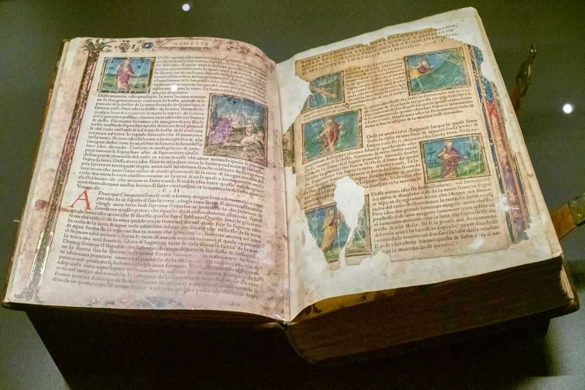 V sklopu projekta ARMA predstavlja Europeana 20.000 srednjeveških knjižnih enot, ki so nastale med letoma 500 in 1500. Foto: NUK