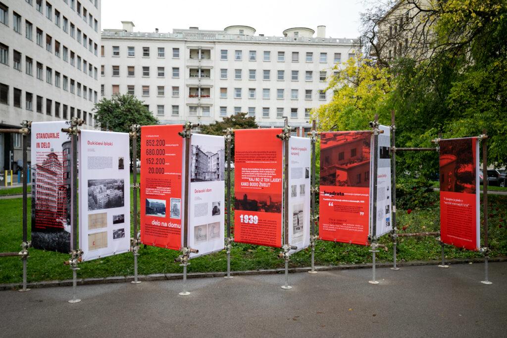Lansko jesen so prvo razstavo Iščem stanovanje ... v obliki informativne poti postavili v Ljubljani ob ključnih primerih organizirane stanovanjske gradnje. Foto: Matjaž Rušt/MAO