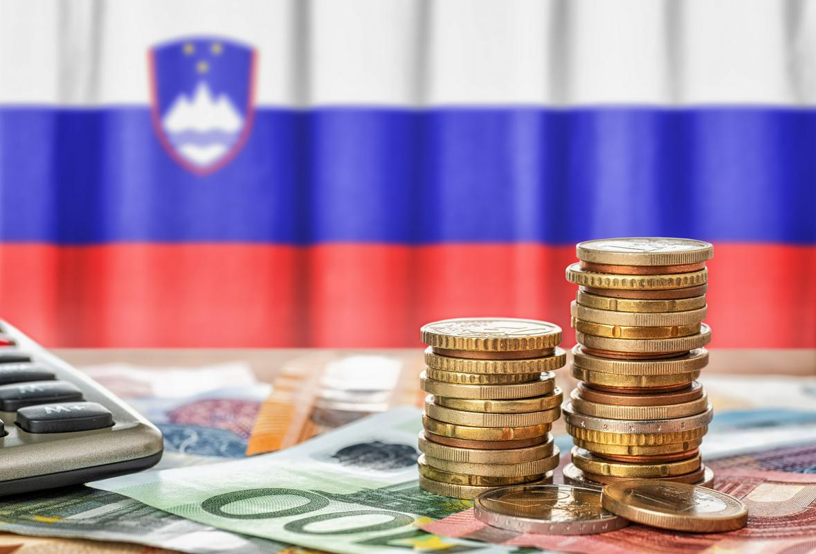 Obrestne mere so letos že občutno porasle, kar se odraža tudi v slovenskih bankah, opozarja Hribar. Foto: Shutterstock