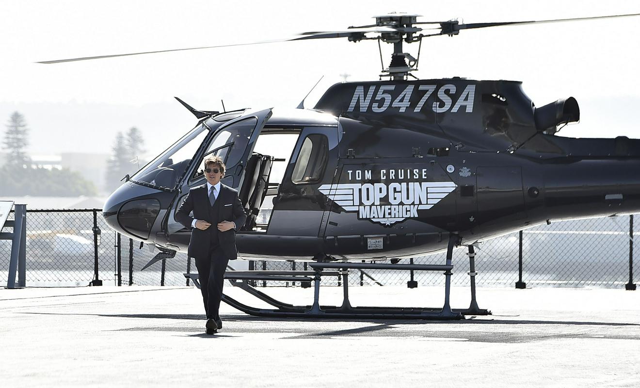 Svetovna premiera filma je bila 4. maja v San Diegu. Tom Cruise je nanjo pripilotiral v lastnem helikopterju. Foto: AP
