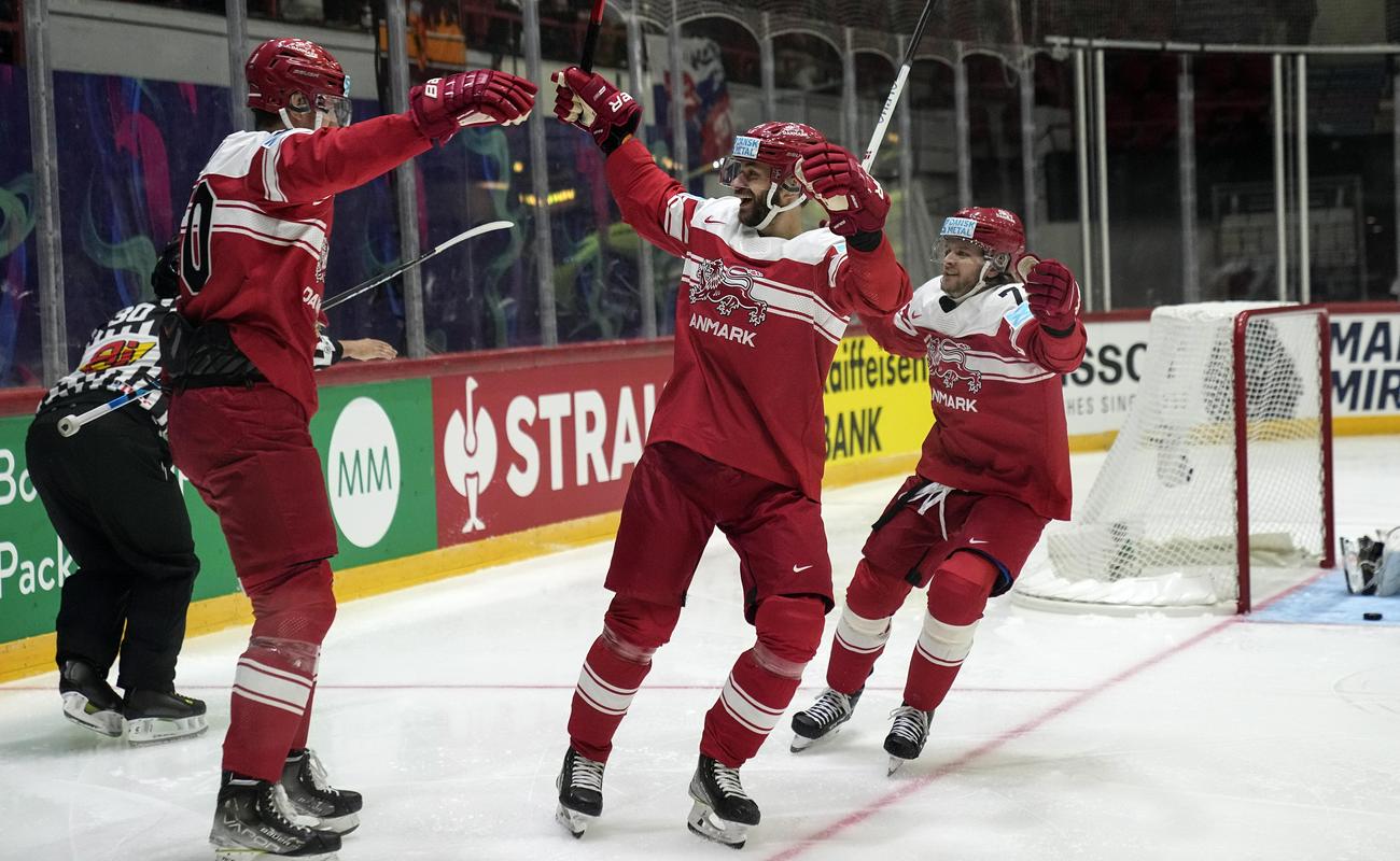 Danska je zanesljivo opravila s Kazahstanom, Joachimu Blichfeldu je uspel hat-trick. Foto: AP