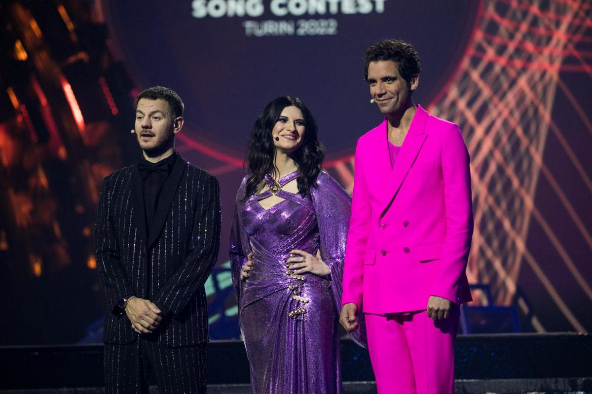 Os anfitriões deste ano foram Laura Pausini, Alessandro Cattelan e Mika.  Foto: EBU