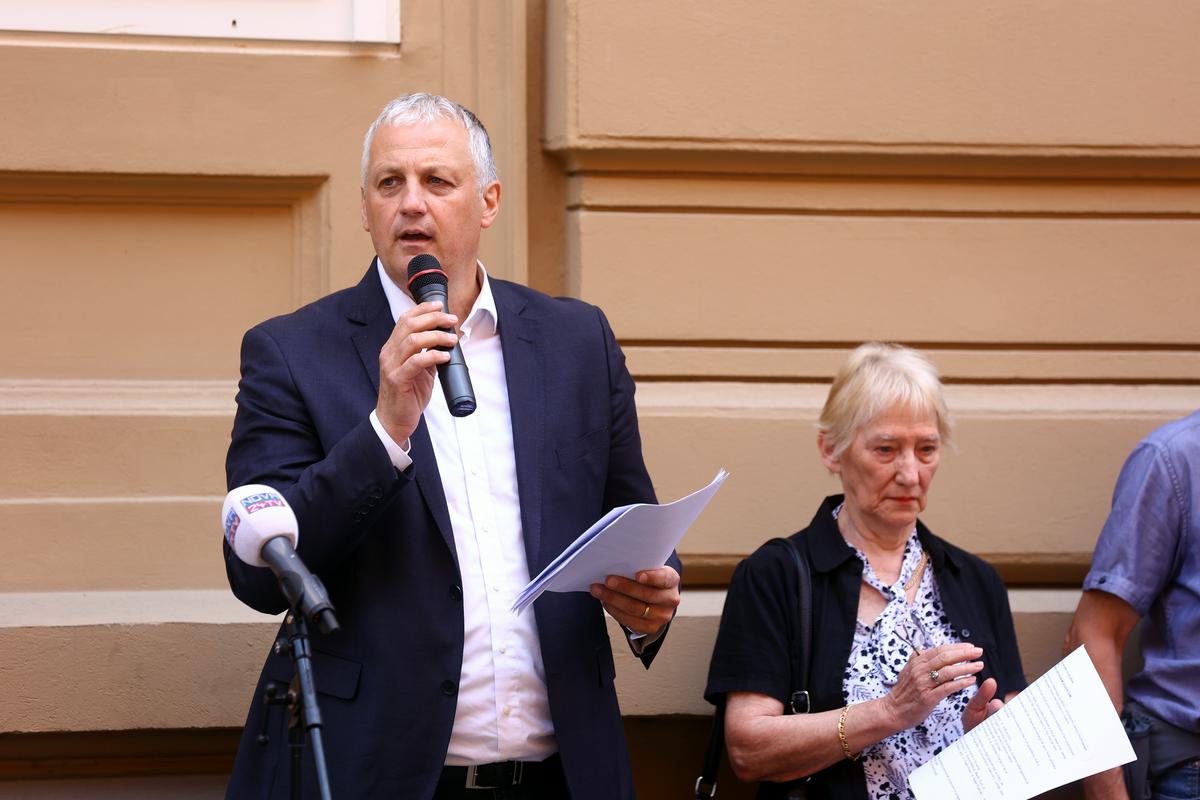 US: Odločitev glede referenduma o oploditvi z biomedicinsko pomočjo ni neustavna