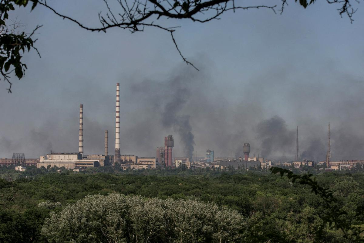 Nitrogen chemical plant in Severodonetsk.  Photo: Reuters