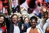 Kolumbijci izvolili prvega levičarskega predsednika, nekdanjega gverilca Gustava Petra