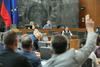 Državni zbor nadaljuje obravnavo vrste opozicijskih predlogov