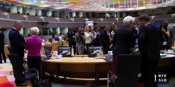 Sommet européen : la communauté politique européenne ne remplacera pas la politique d’élargissement