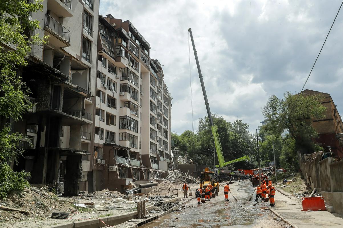 Posledice napada v soseski Ševčenko. Foto: EPA