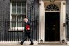 Britanski premier Johnson ne namerava odstopiti